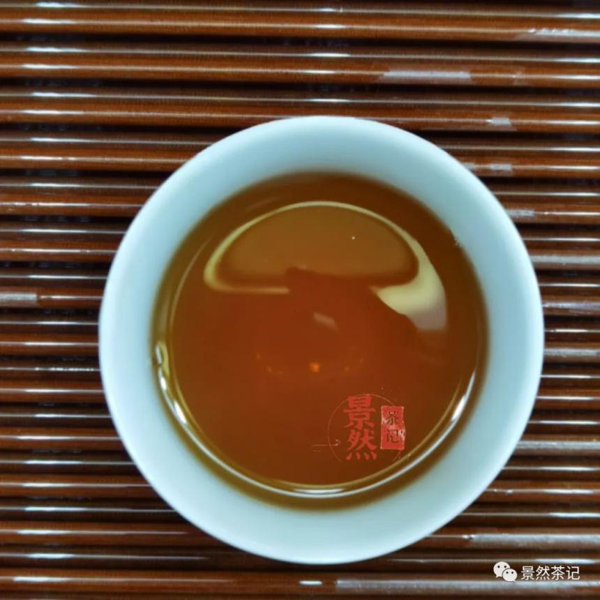1999年勐海茶厂傣文青7542评测（1999年勐海茶厂傣文青饼）
